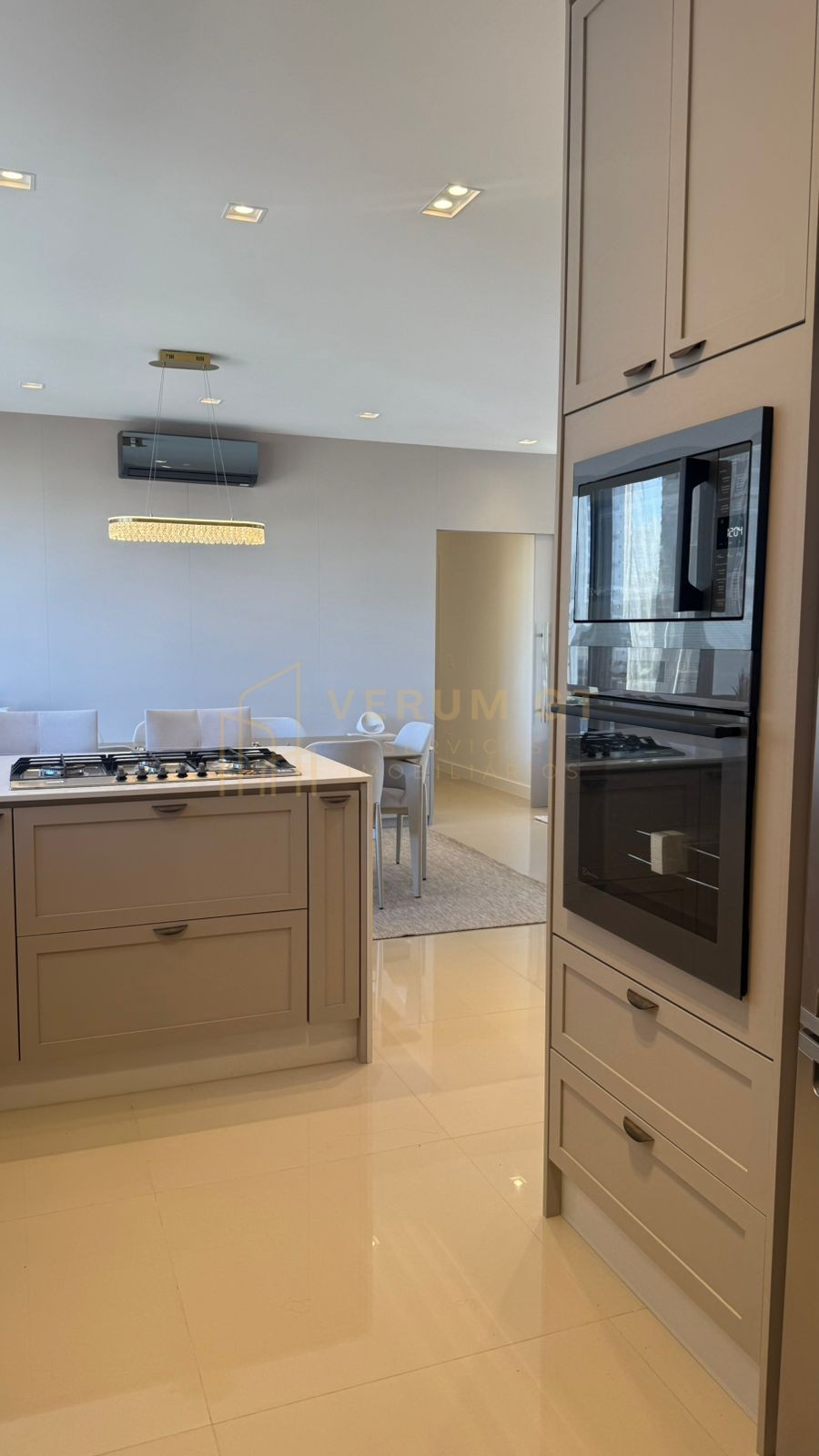 Apartamento 3 Suítes | Localizado no Centro | Mobiliado