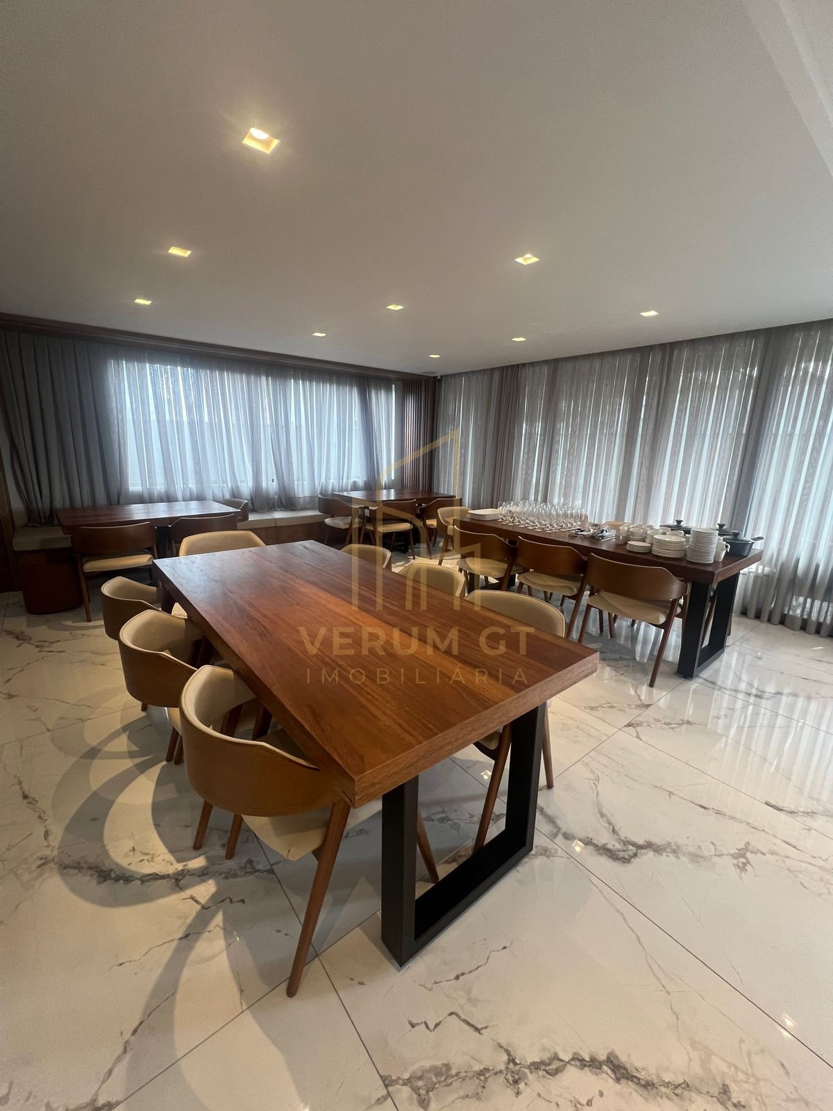 Apartamento Sofisticado | 3 Suítes | Elegância e Espaço