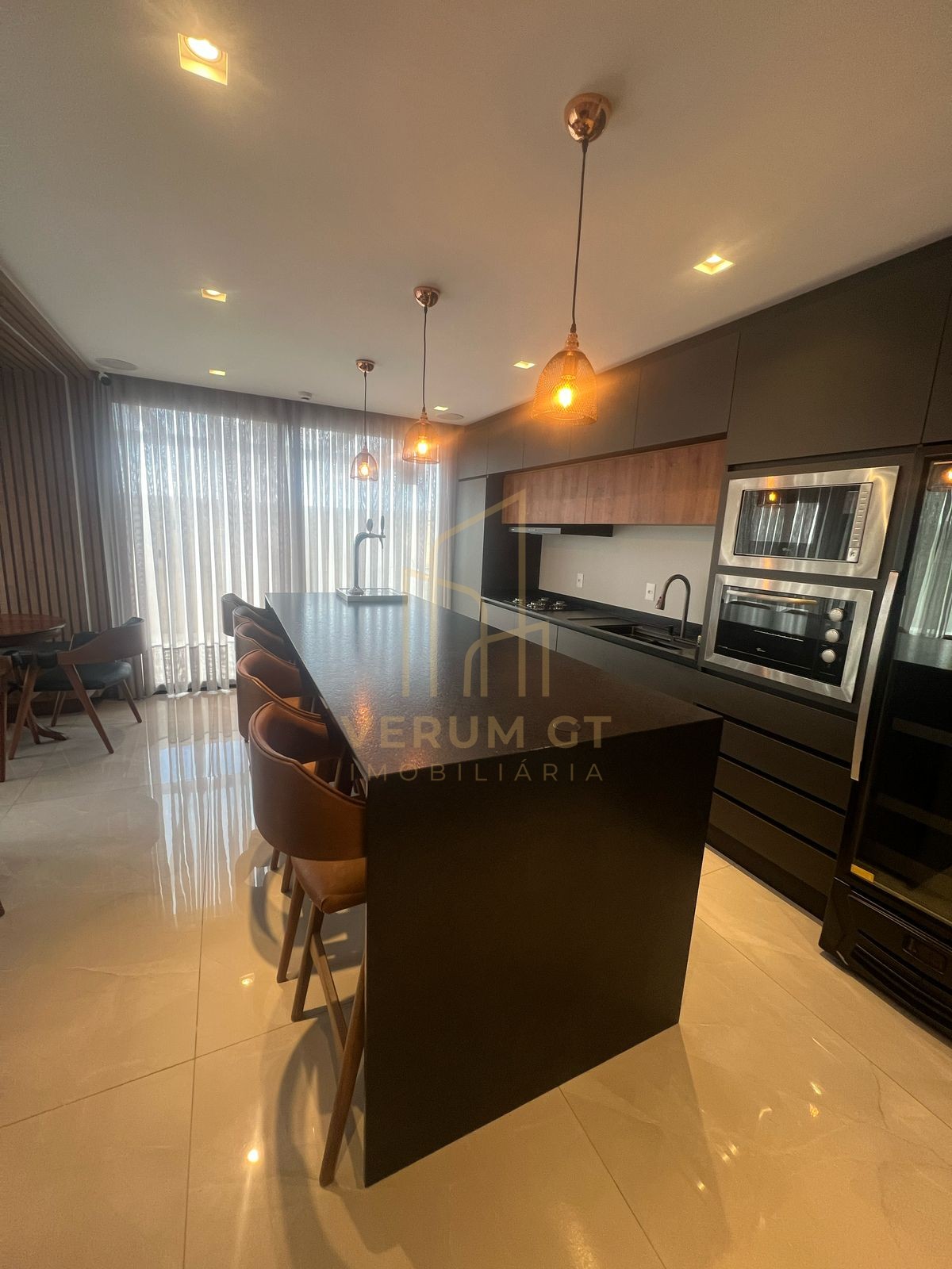 Apartamento Sofisticado | 3 Suítes | Elegância e Espaço