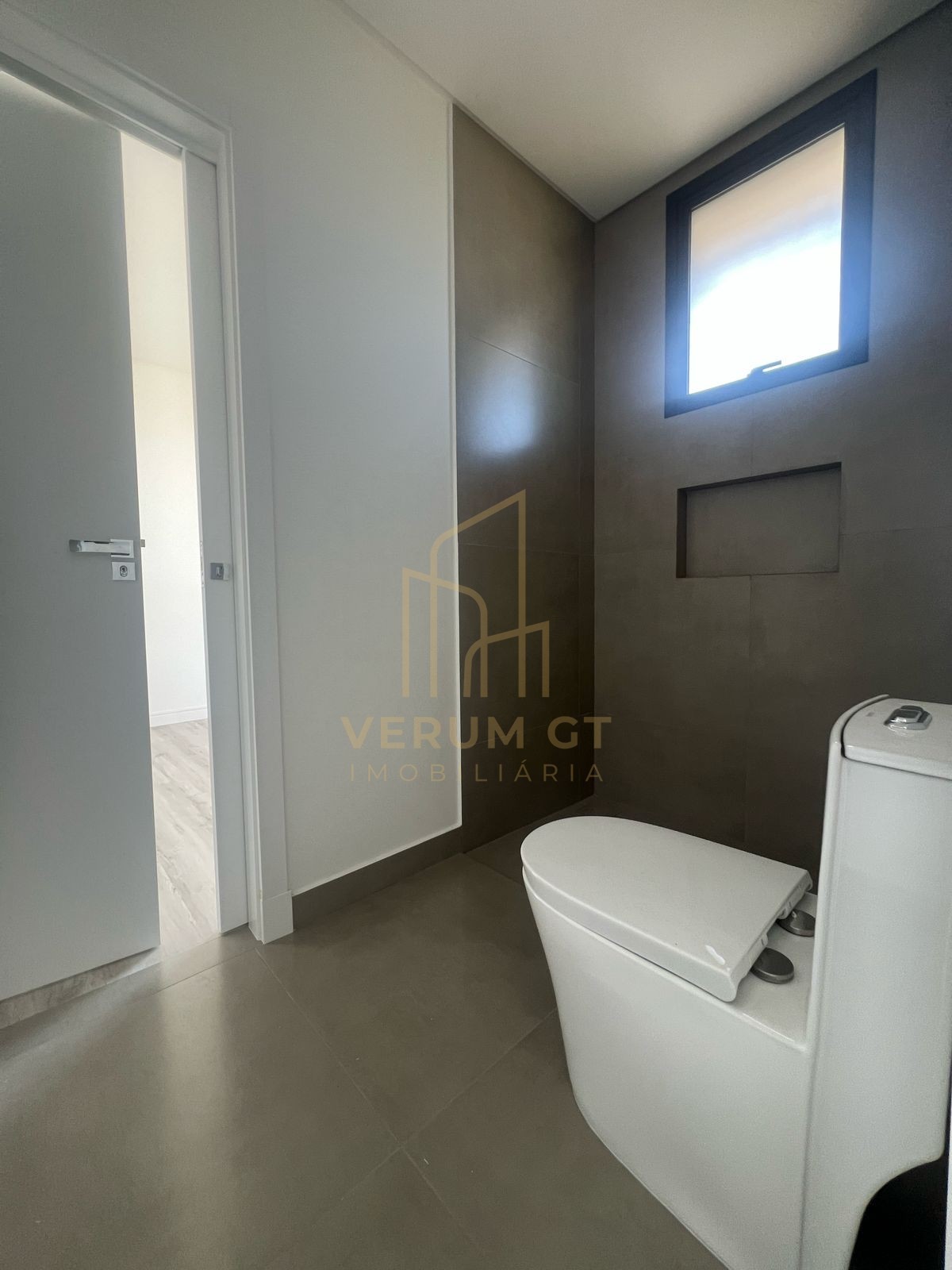 Apartamento Sofisticado | 3 Suítes | Elegância e Espaço