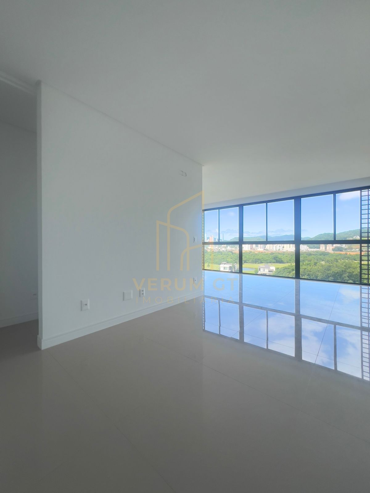 Apartamento Sofisticado | 3 Suítes | Elegância e Espaço