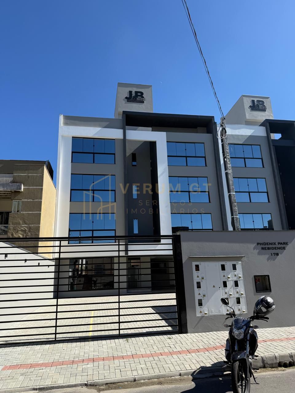 APARTAMENTO À VENDA NO SANTA REGINA | Camboriú