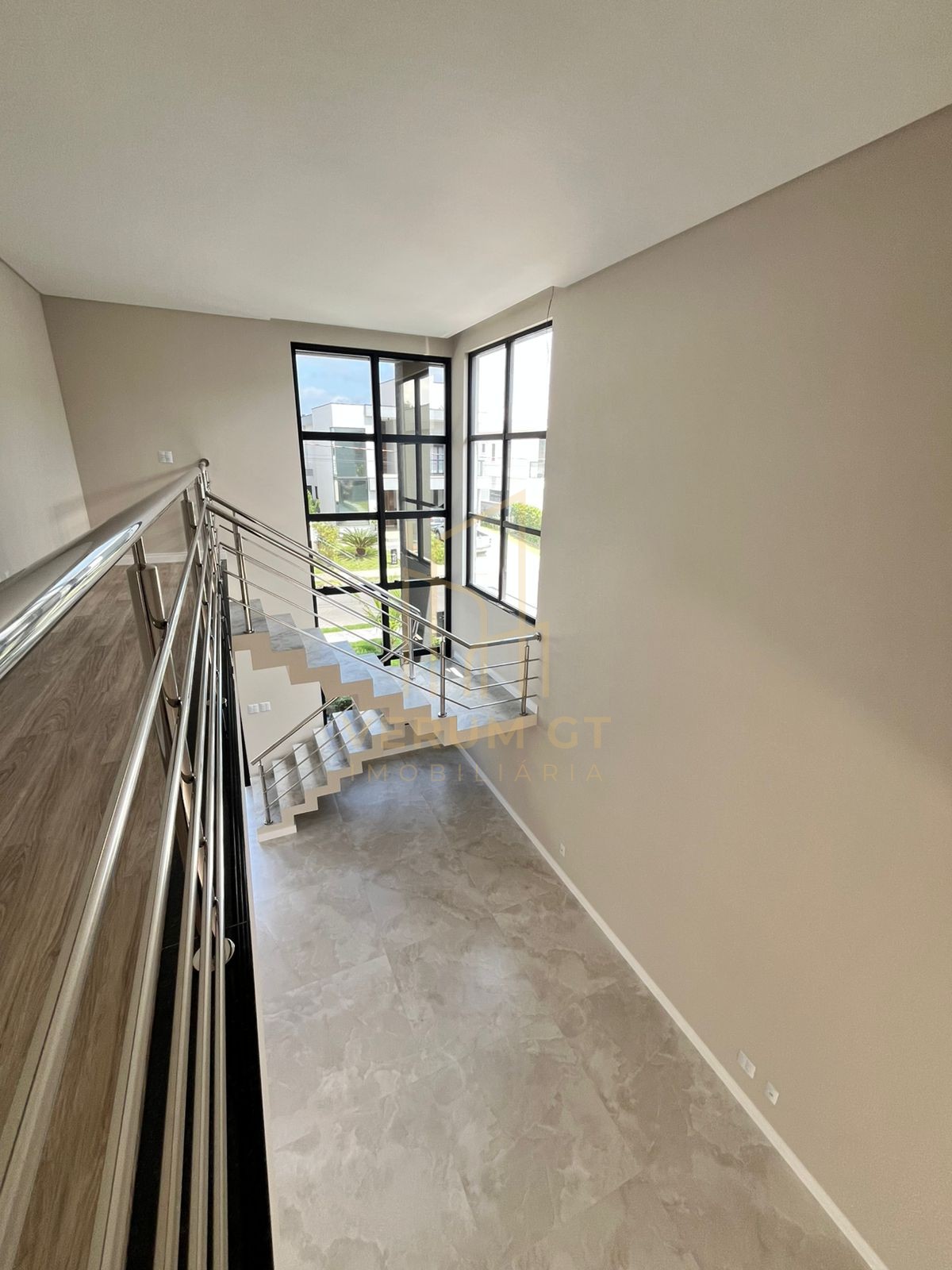 Residência exclusiva em condomínio fechado | 4 quartos | Arquitetura Moderna