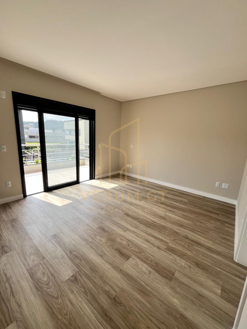 Residência exclusiva em condomínio fechado | 4 quartos | Arquitetura Moderna