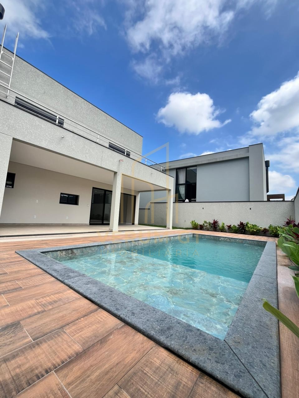 Residência exclusiva em condomínio fechado | 4 quartos | Arquitetura Moderna