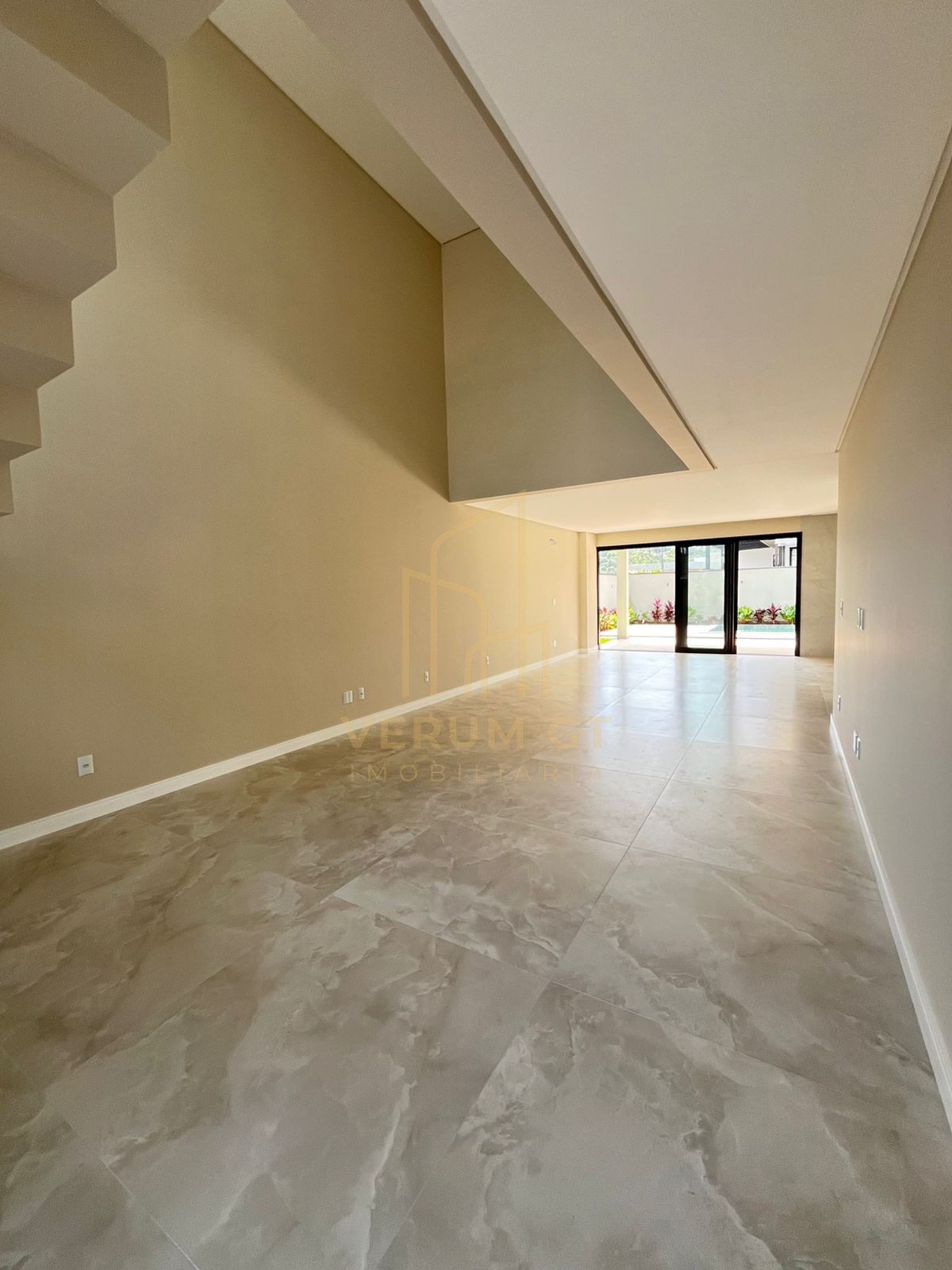 Residência exclusiva em condomínio fechado | 4 quartos | Arquitetura Moderna