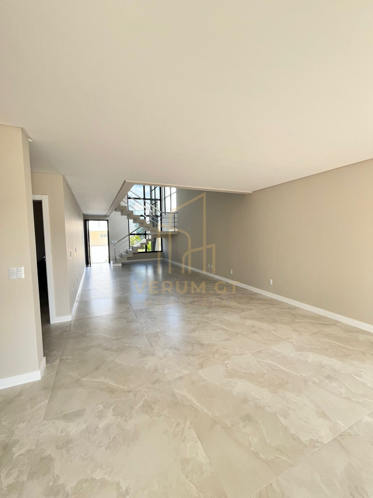 Residência exclusiva em condomínio fechado | 4 quartos | Arquitetura Moderna