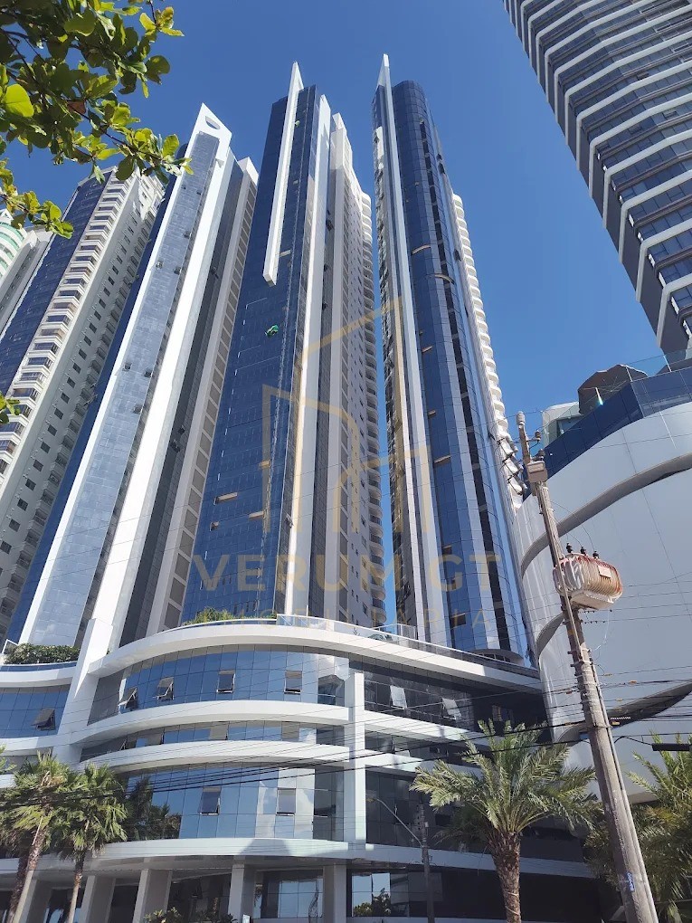 Apartamento Frente Mar | 4 Suítes | Alto Padrão e Finamente Mobiliado