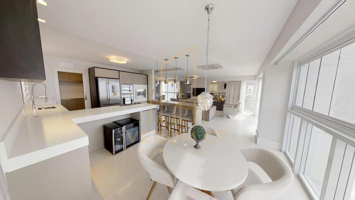 Apartamento Frente Mar | 4 Suítes | Alto Padrão e Finamente Mobiliado