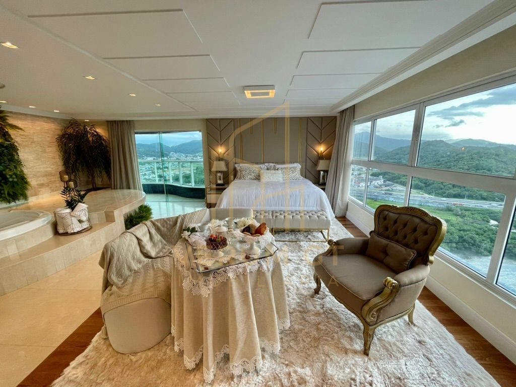 Apartamento Finamente Mobiliado | 7 Suítes | Luxo Frente Mar