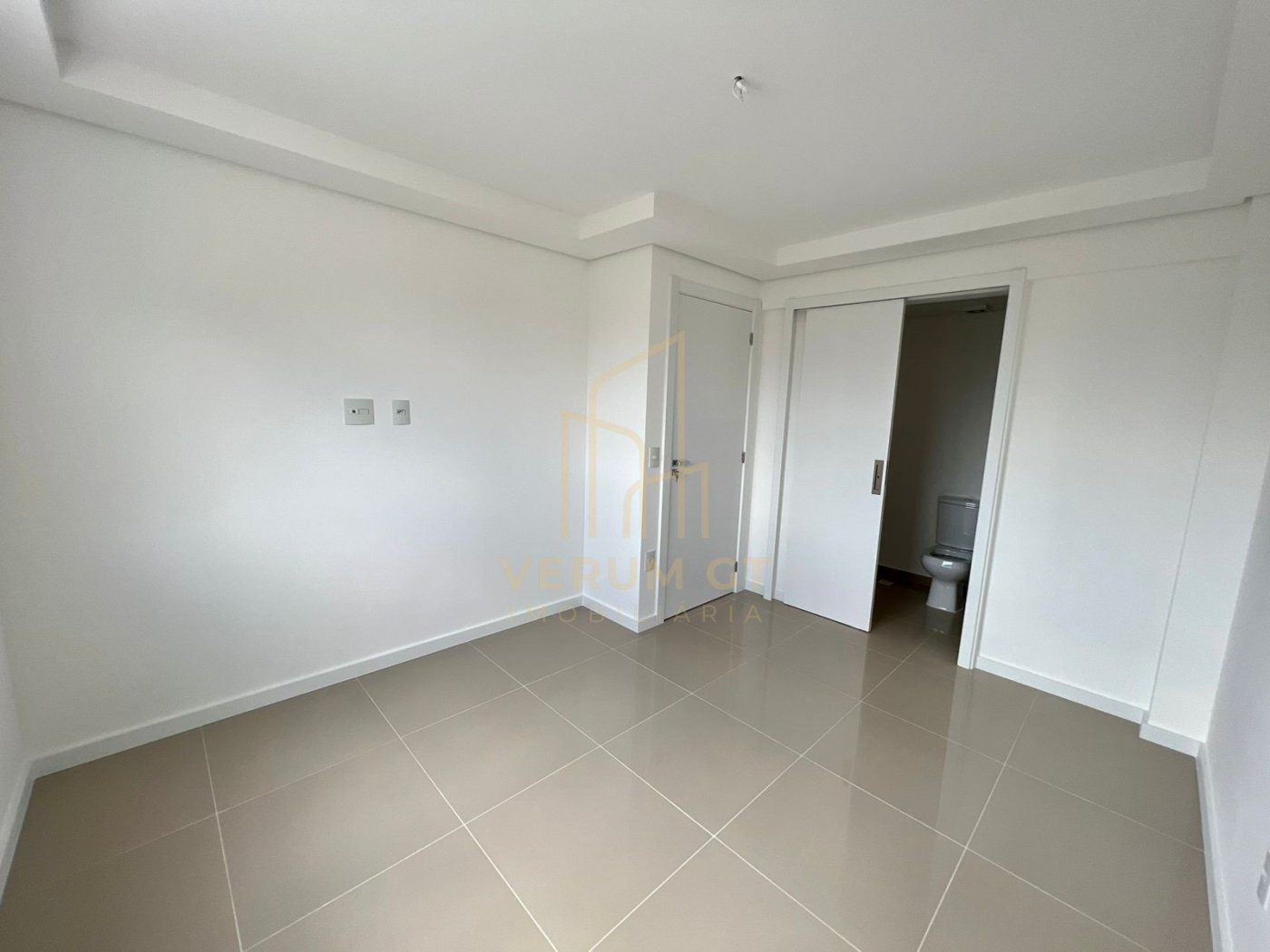 Apartamento Impecável | 3 Suítes | Localização Estratégica